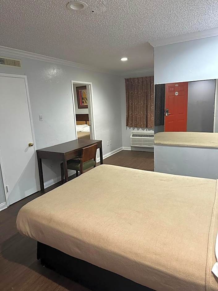 Heritage Inn