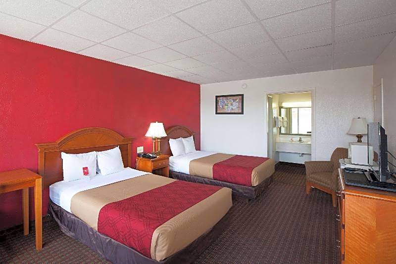 Econo Lodge Wytheville I-77 & I-81