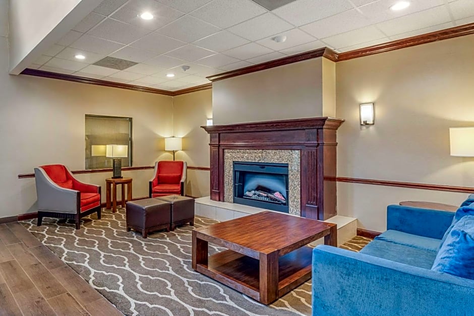 Comfort Inn & Suites St Louis-O'Fallon