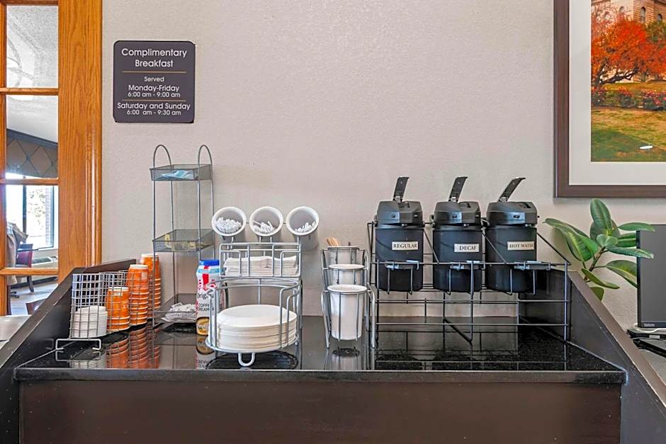Comfort Suites Saint Charles