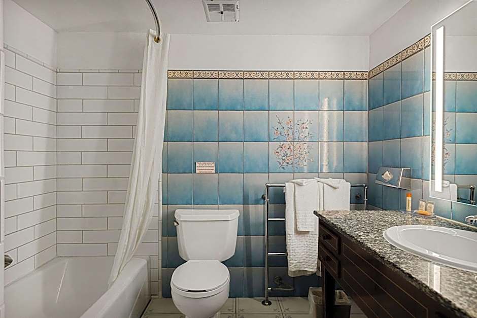 Chateau Big Bear Boutique Hotel, BW Signature Collection