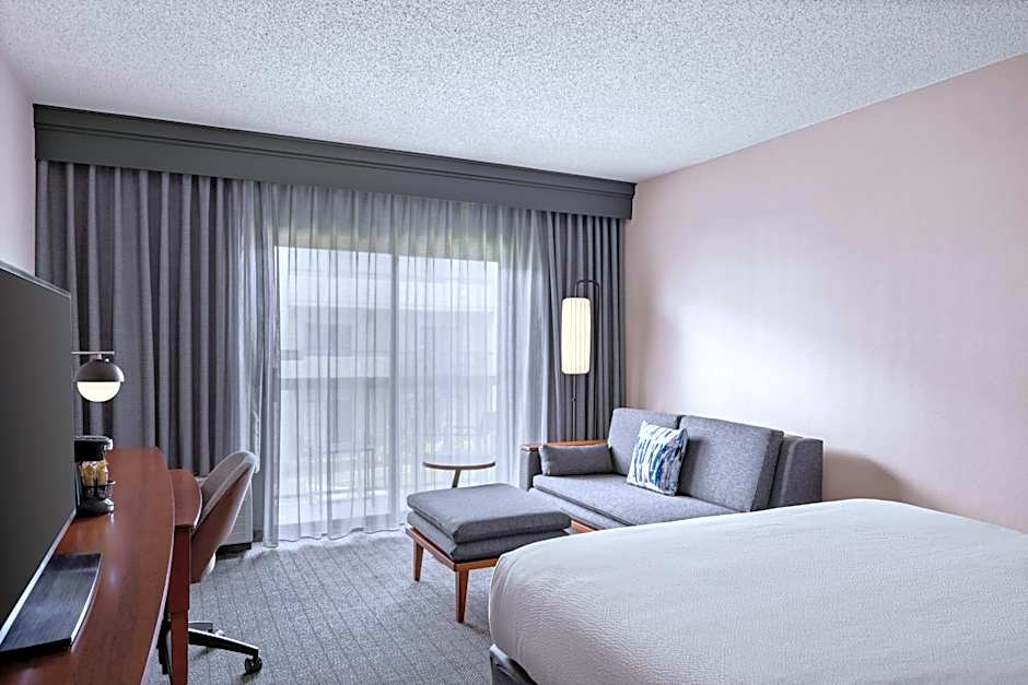 Courtyard By Marriott Detroit Livonia