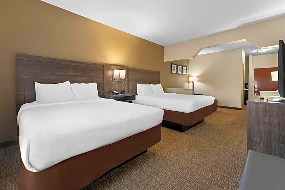 Comfort Suites near Robins Air Force Base