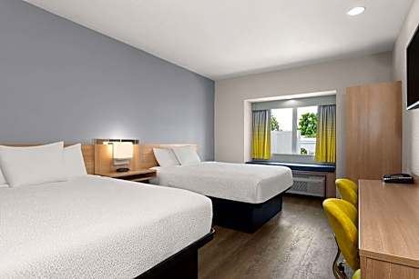 2 Queen Beds Non-Smoking