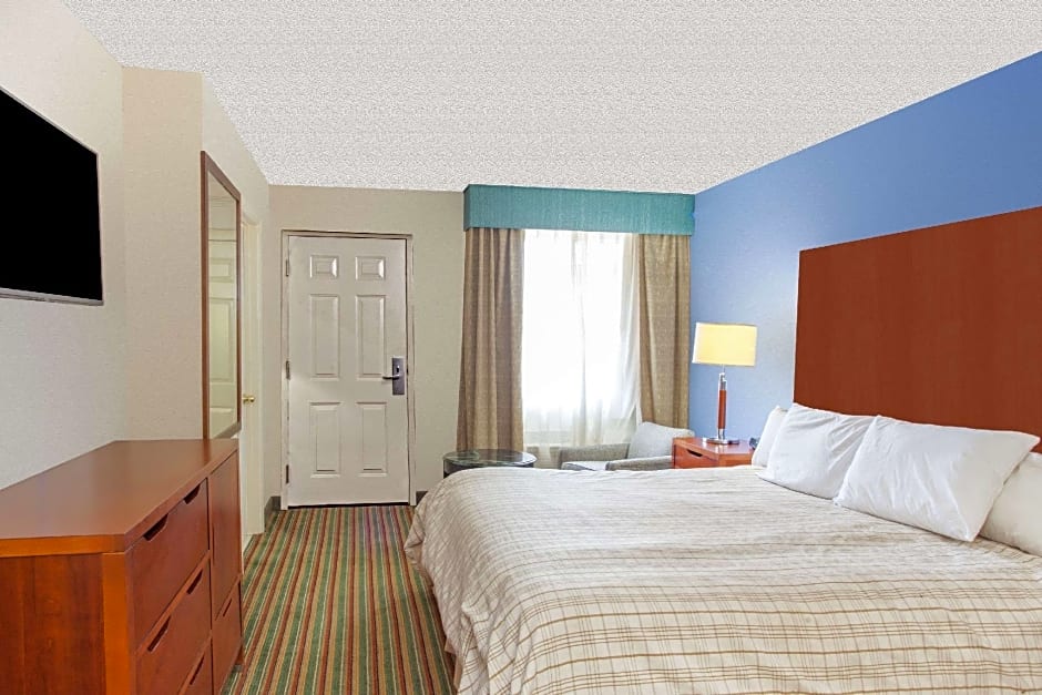Knights Inn - Lithonia