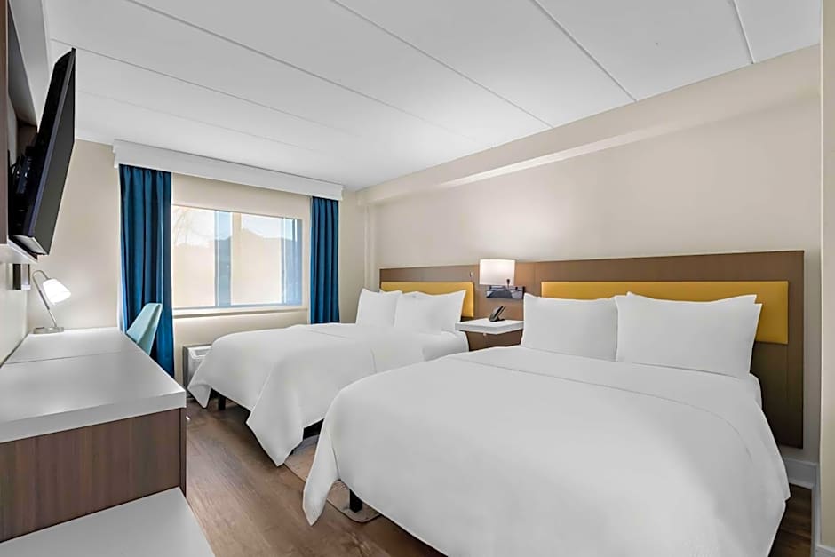 Latitude Suites Tinton Falls Eatontown/BW Premier Collection