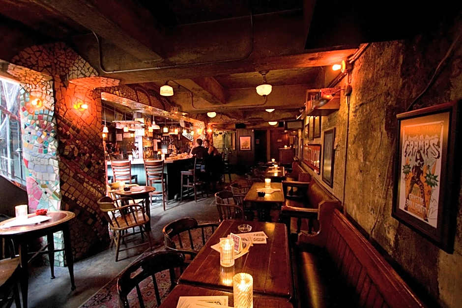 McMenamins Crystal Hotel