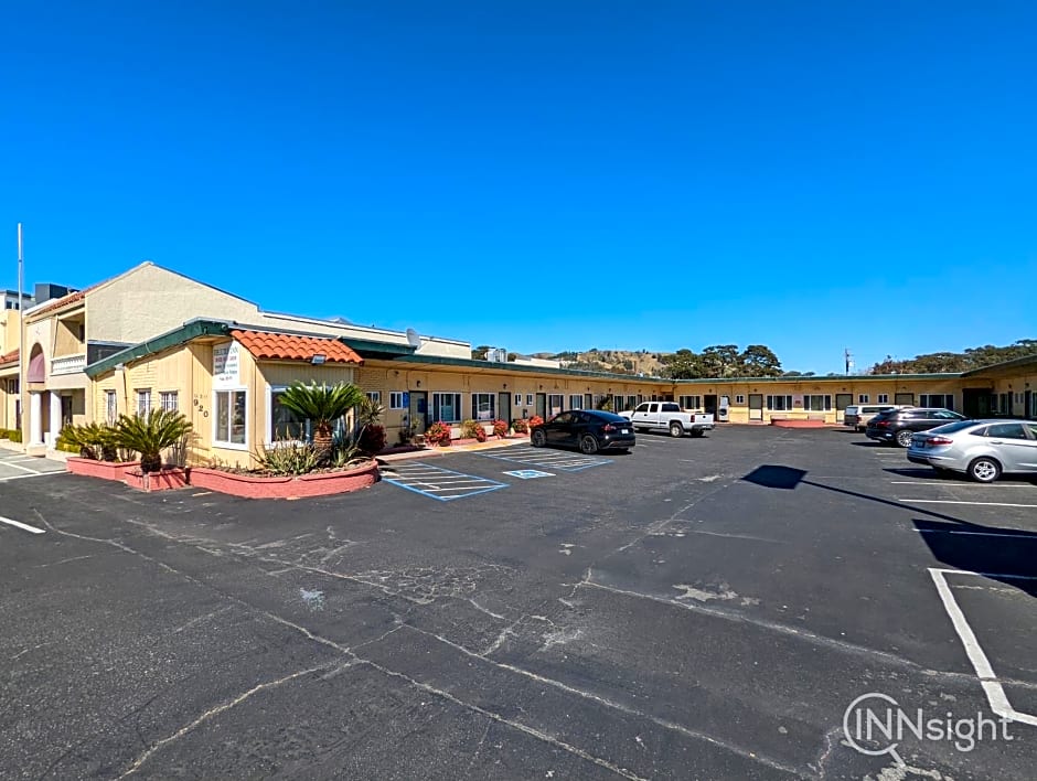 Deluxe Inn