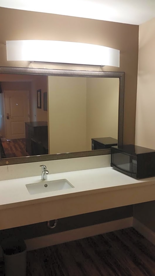 Anaheim Lodge