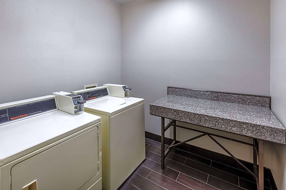 La Quinta Inn & Suites by Wyndham Rockwall
