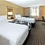 La Quinta Inn & Suites by Wyndham West Palm Beach Airport
