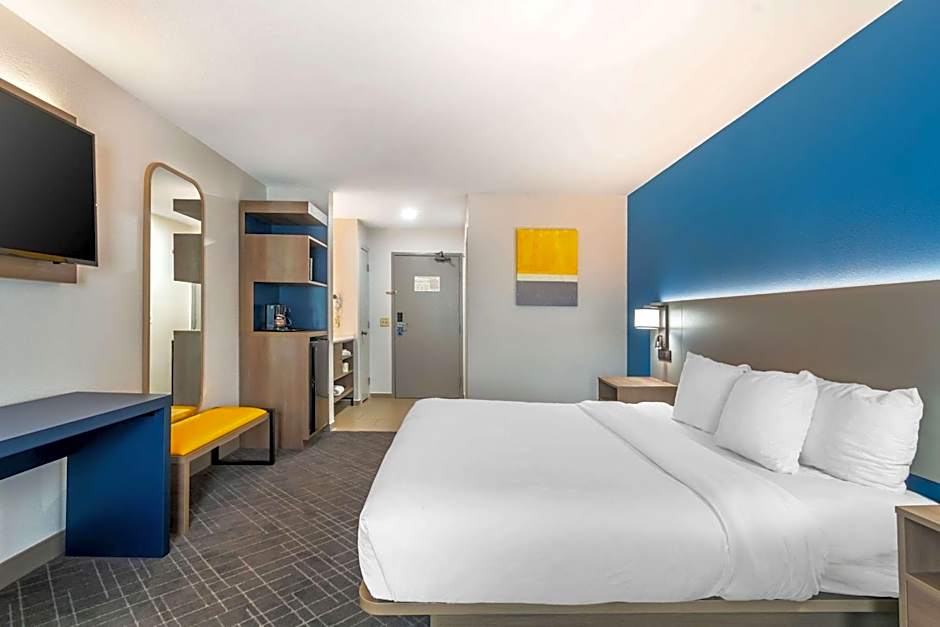 Comfort Inn & Suites - Chesterfield