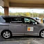 Super 8 by Wyndham Kansas City Airport North