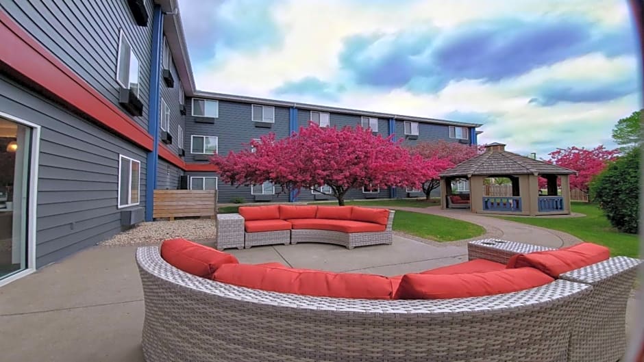 BEST WESTERN PLUS HUDSON HOTEL
