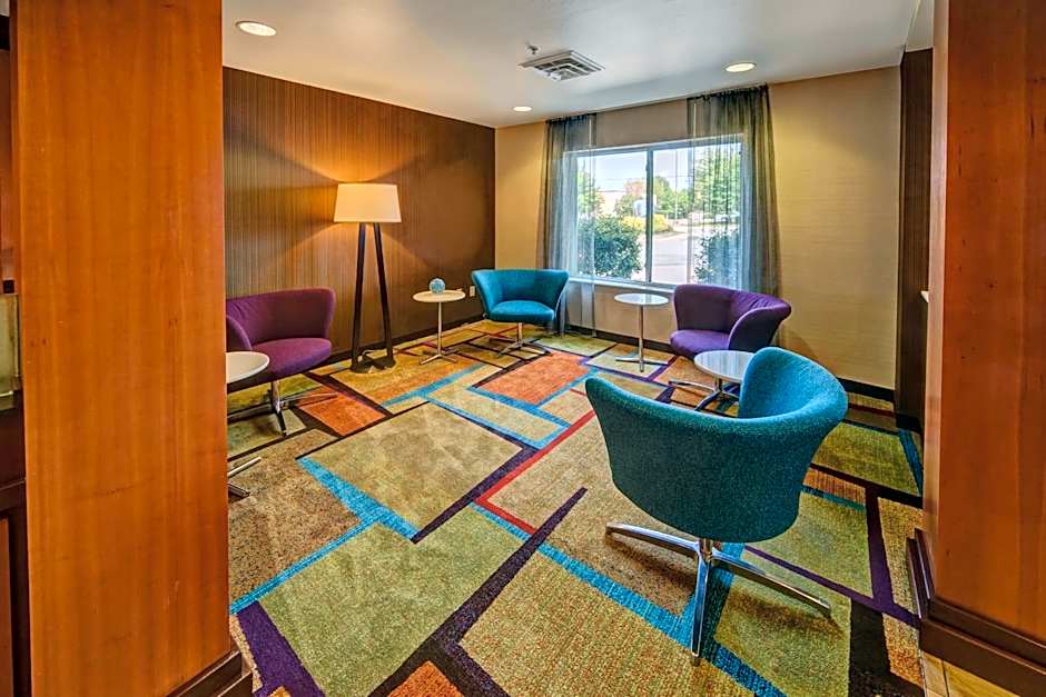 Fairfield Inn & Suites by Marriott Russellville