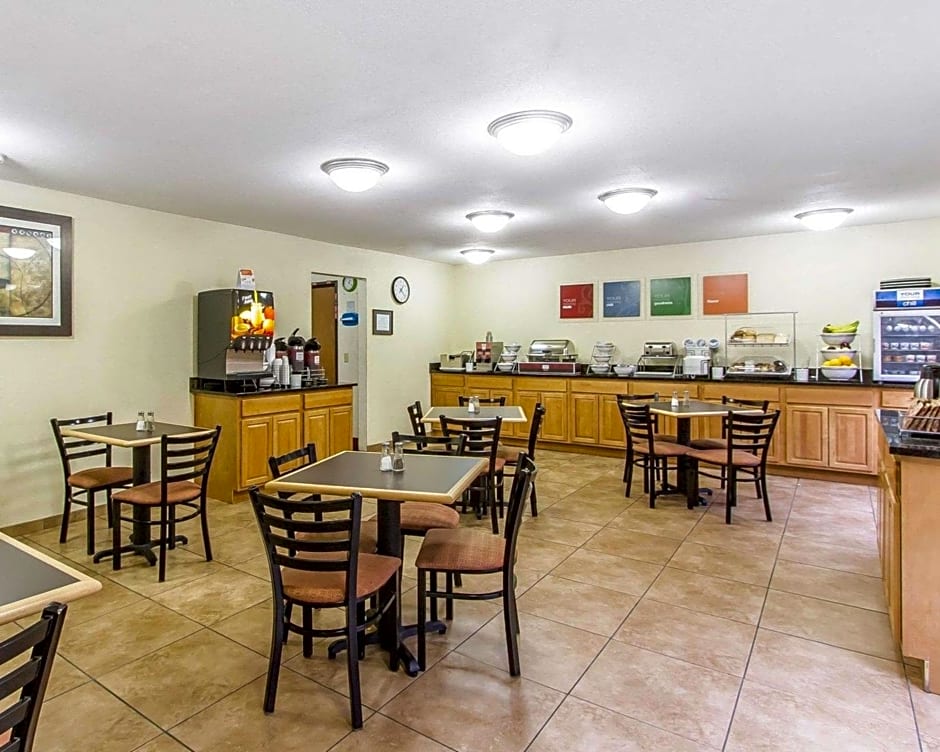 Quality Inn Macomb Near University Area