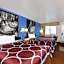 Super 8 by Wyndham Cleburne