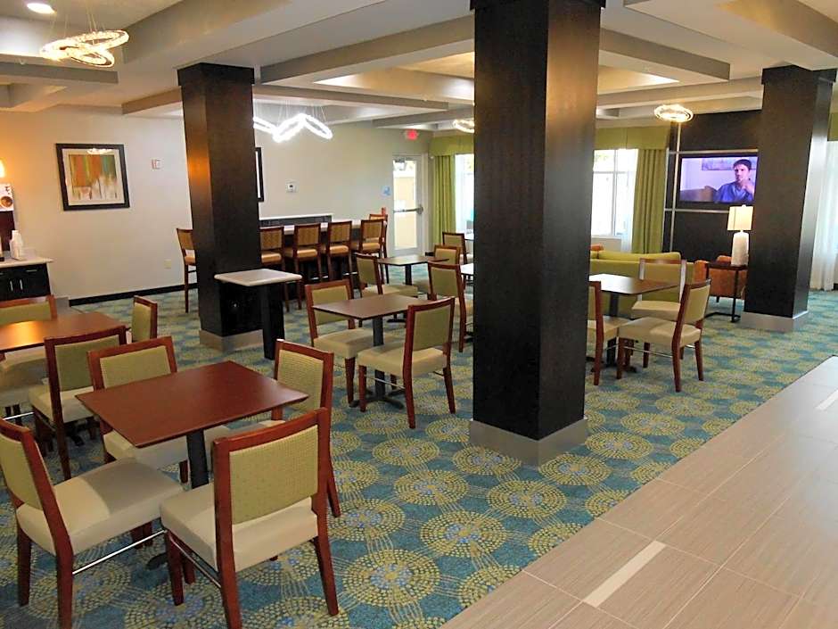 Holiday Inn Express & Suites Houston Northwest-Brookhollow