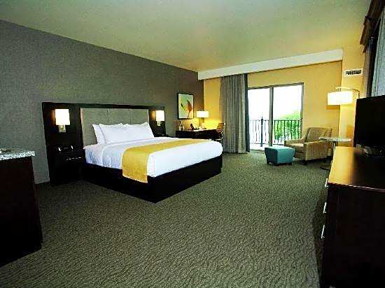 DoubleTree by Hilton Bemidji