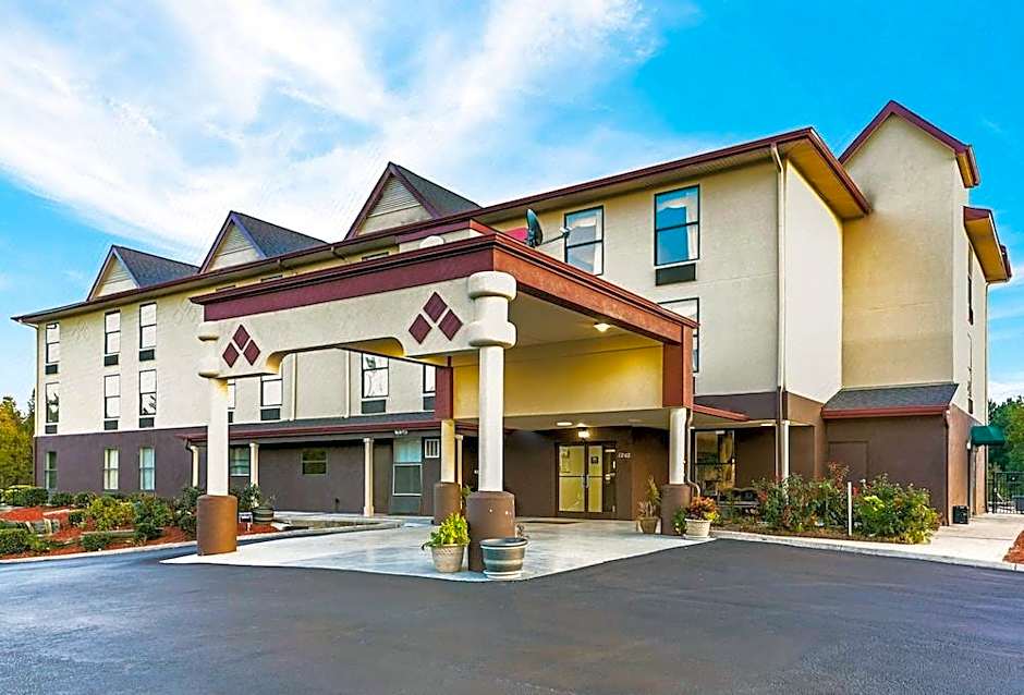 High Point Inn & Suites