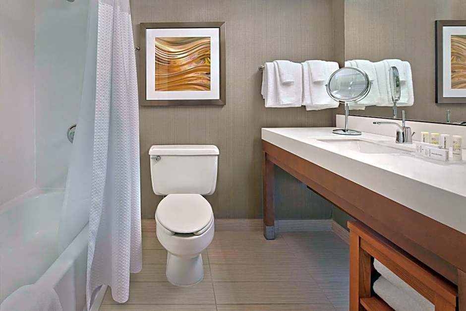 Courtyard by Marriott Philadelphia City Avenue