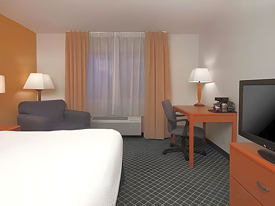 Baymont by Wyndham Coon Rapids