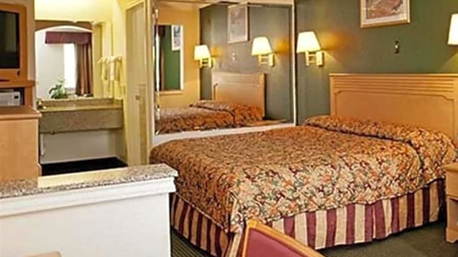 Crystal Inn 249 North