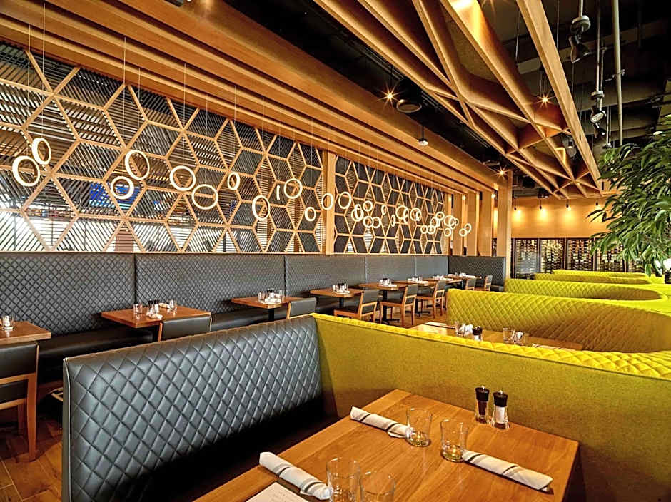 Sandman Signature Plano-Frisco Hotel