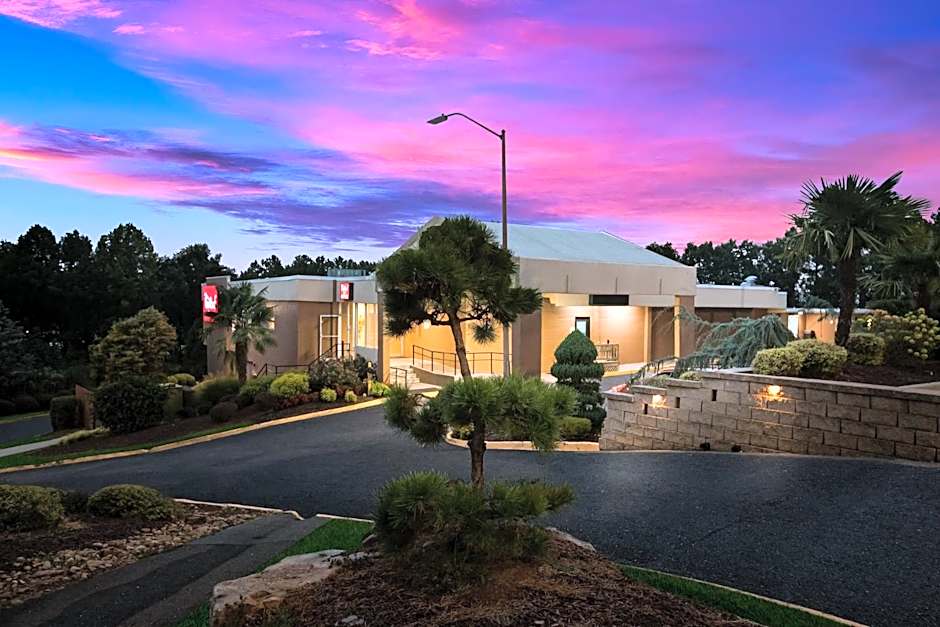 Red Roof Inn Atlanta Airport NE - Conley