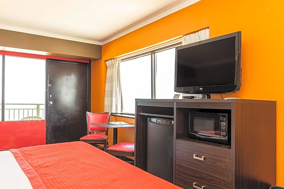 Sandcastle Resort