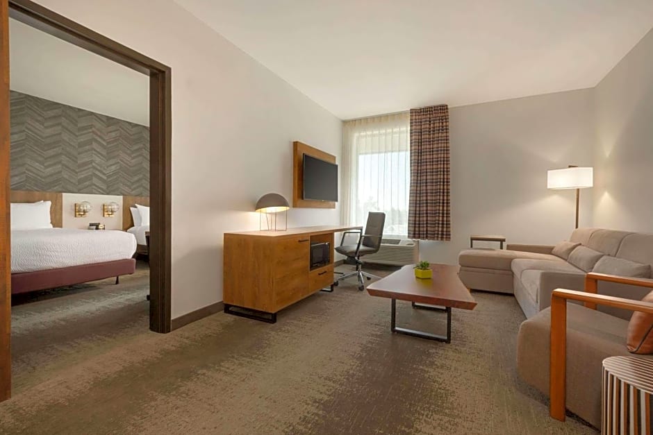 La Quinta Inn & Suites by Wyndham Santa Rosa Sonoma