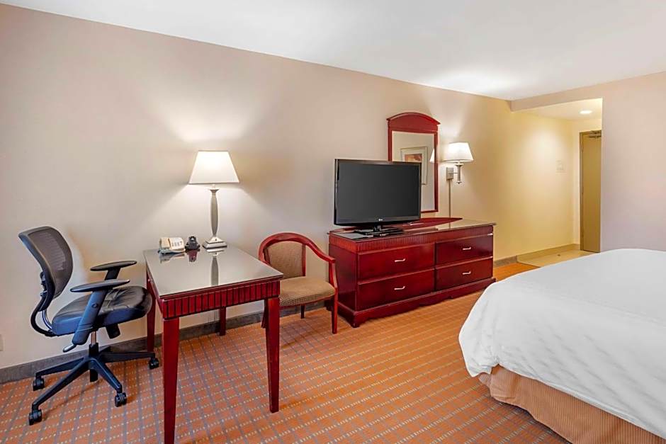 Best Western Plus West Covina Inn