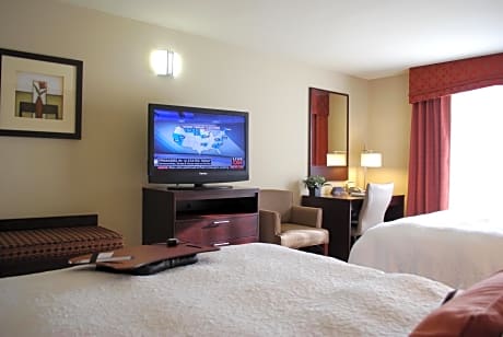 2 Queen Hearing Accessible Suite Non-Smoking