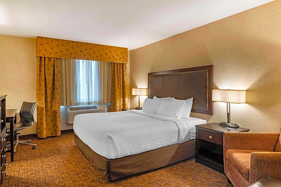 Lloyd Hotel Astoria Bayfront, Ascend Hotel Collection