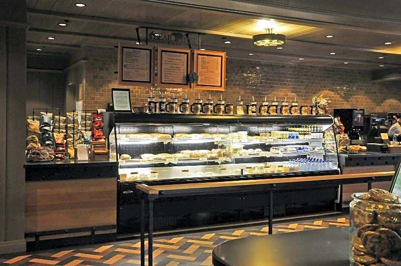 Old Faithful Inn - Inside the Park