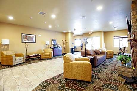 Cobblestone Inn and Suites Devils Lake
