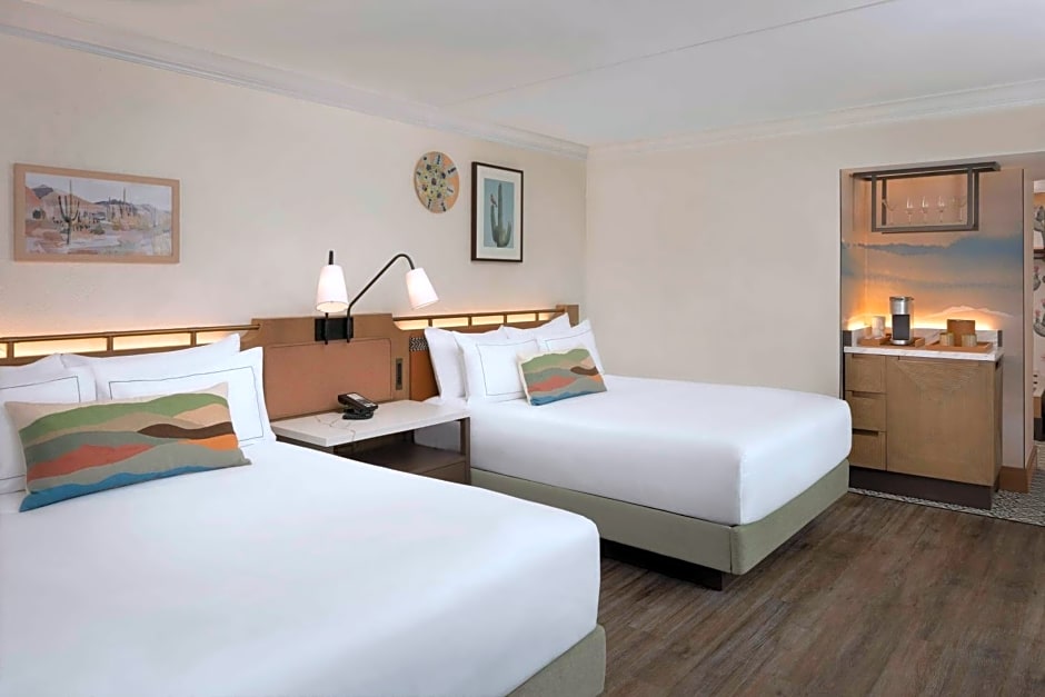 The Scottsdale Resort and Spa, Curio Collection by Hilton