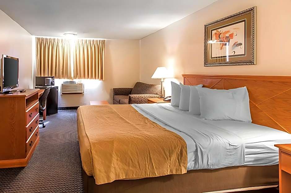 Brentwood Inn Clinton