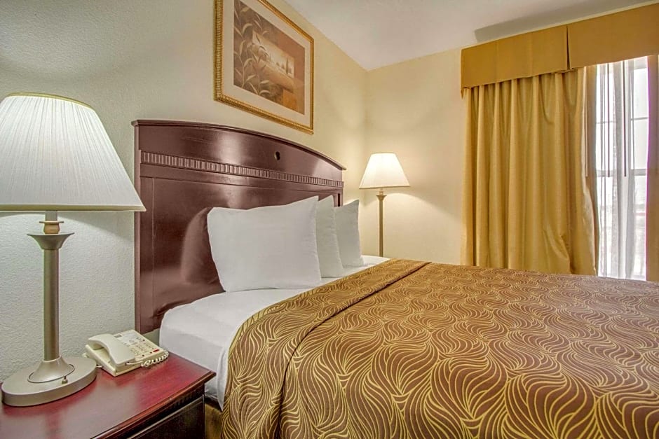 Mainstay Suites Texas Medical Center/Reliant Park