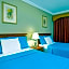SUN AND SURF INN