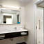 Hampton Inn & Suites by Hilton Seattle/Northgate