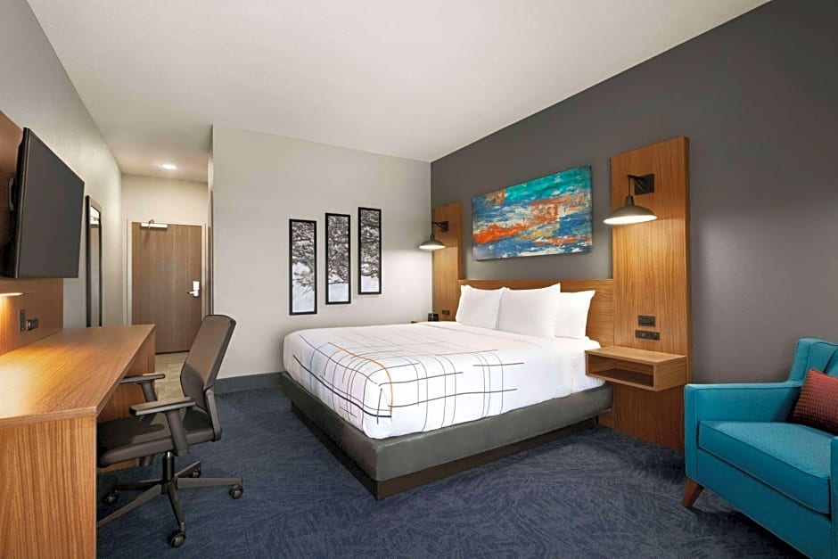 La Quinta Inn & Suites by Wyndham College Station North