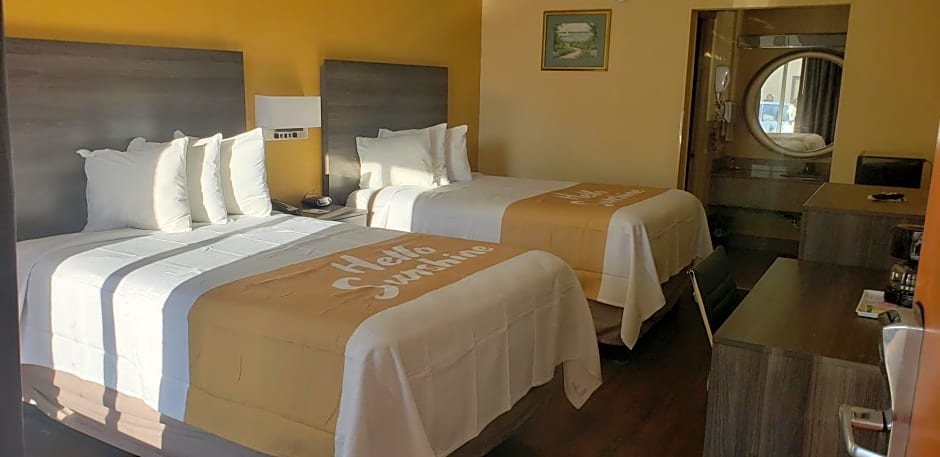 Days Inn by Wyndham Hampton Near Coliseum Convention Center
