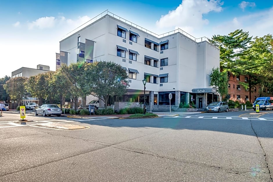 The Andrew Hotel
