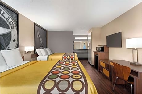 Queen Room with Two Queen Beds and Bath Tub - Mobility Accessible/Non-Smoking