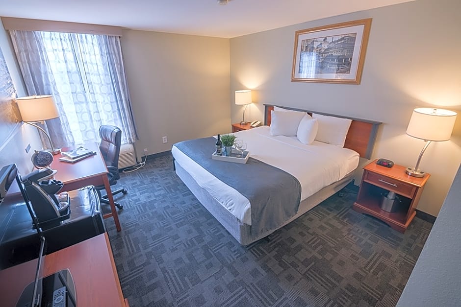 Hotel Westport Kansas City, Tapestry Collection by Hilton