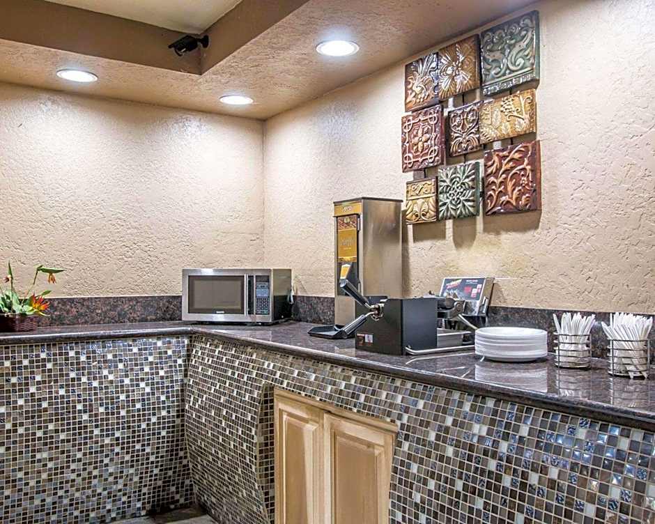 Baja Inn Suites