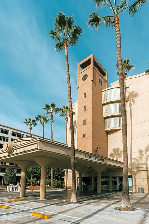 Courtyard by Marriott Los Angeles LAX/Century Boulevard