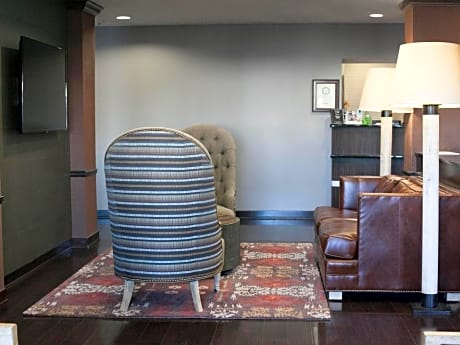 1 Bedroom King Suite
