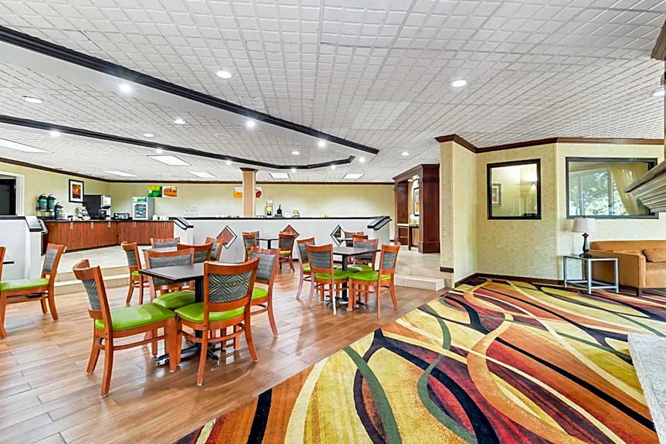 Quality Inn & Suites Florence Civic Center